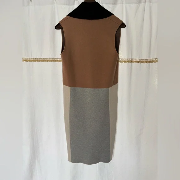 Sleeveless Cardigan - Picture 2 of 6